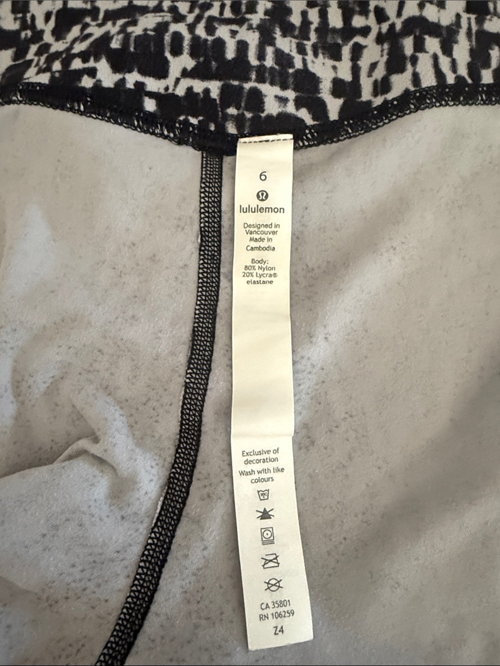 lululemon Align High-Rise Utopia Multi Black & White Pixel-Print Leggings Sz 6 - Picture 3 of 10